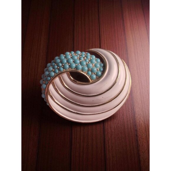 Vintage Crown Trifari Mid-Century Swirl Brooch with Faux Turquoise Cabochons - Picture 1 of 4